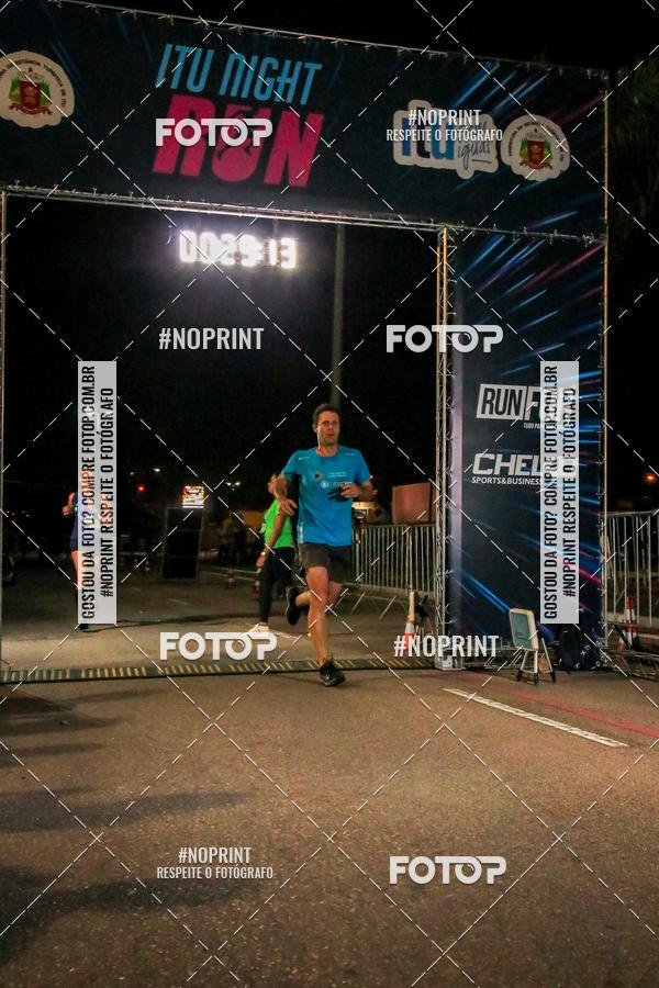 Buy your photos of the eventItu Night Run on Fotop