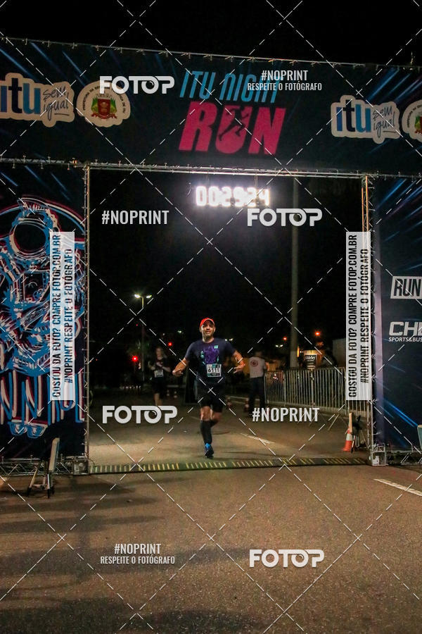 Buy your photos of the eventItu Night Run on Fotop