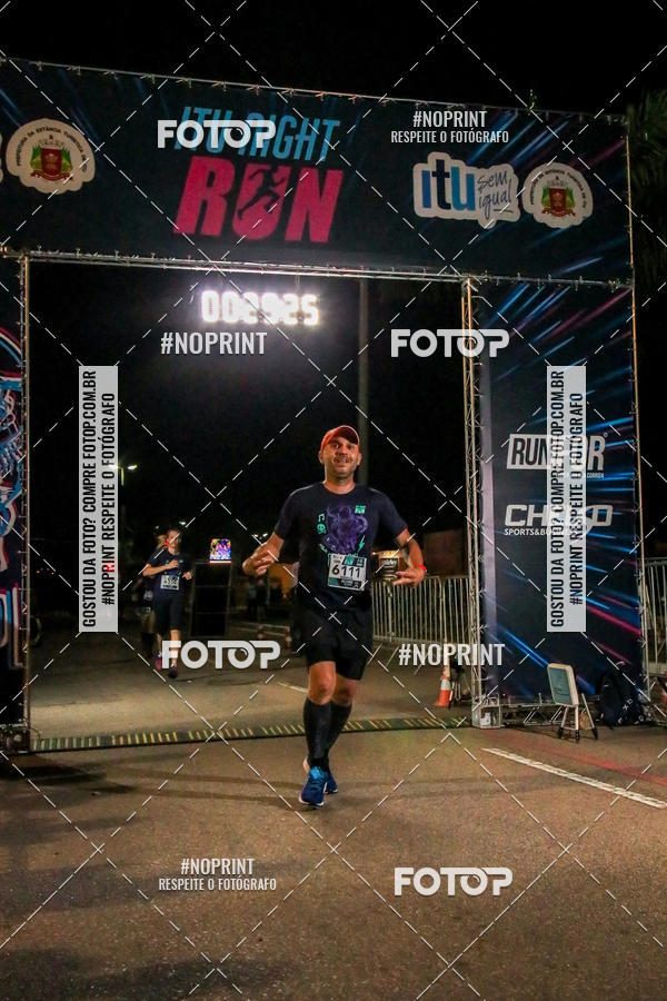 Buy your photos of the eventItu Night Run on Fotop