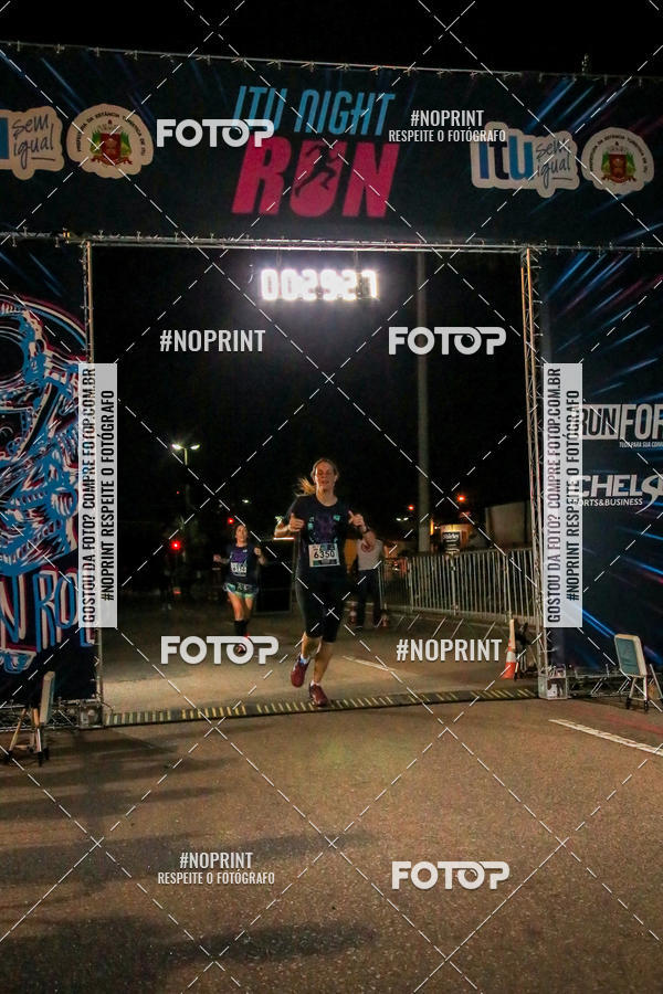 Buy your photos of the eventItu Night Run on Fotop