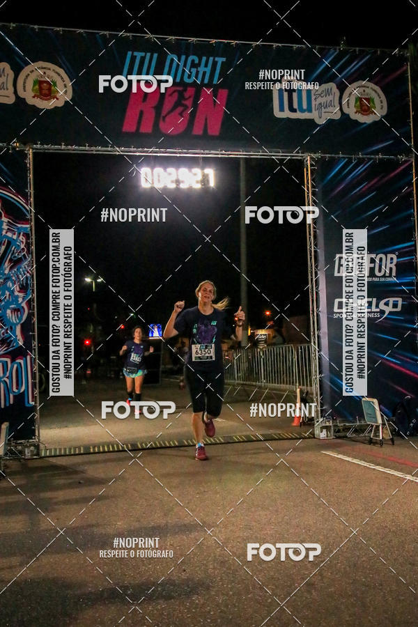 Buy your photos of the eventItu Night Run on Fotop