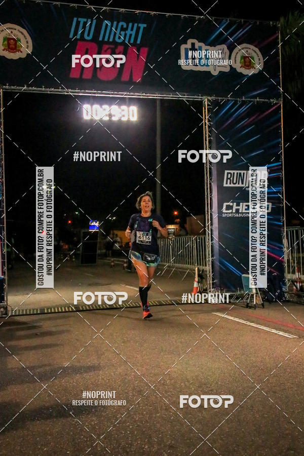 Buy your photos of the eventItu Night Run on Fotop