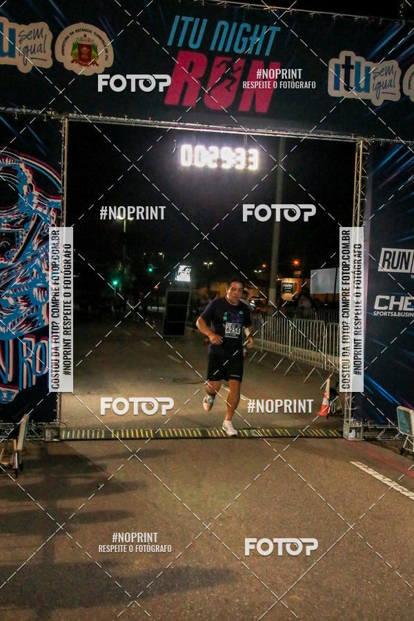Buy your photos of the eventItu Night Run on Fotop