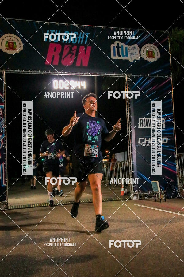 Buy your photos of the eventItu Night Run on Fotop