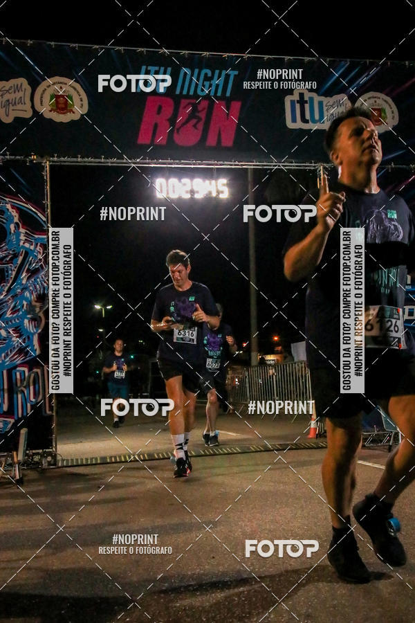 Buy your photos of the eventItu Night Run on Fotop