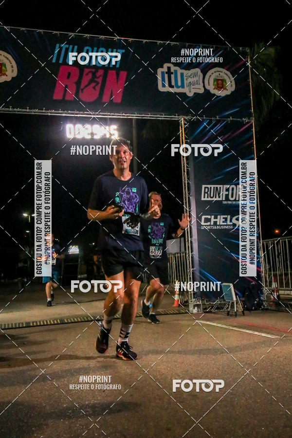 Buy your photos of the eventItu Night Run on Fotop