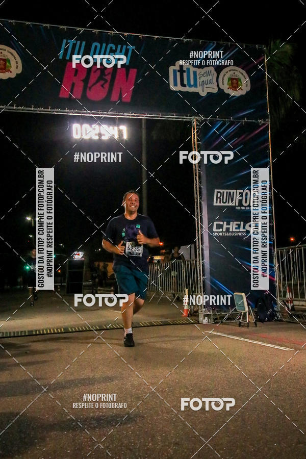 Buy your photos of the eventItu Night Run on Fotop