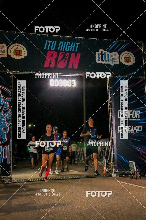 Buy your photos of the eventItu Night Run on Fotop