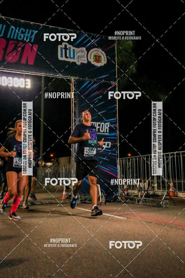 Buy your photos of the eventItu Night Run on Fotop
