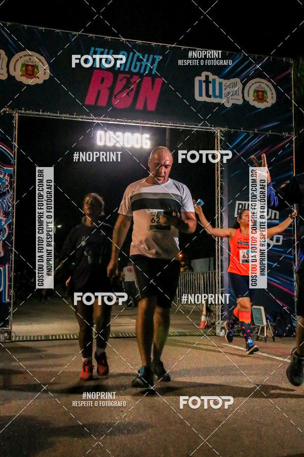 Buy your photos of the eventItu Night Run on Fotop