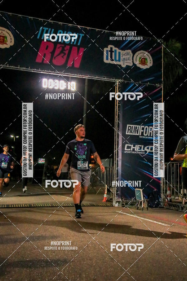 Buy your photos of the eventItu Night Run on Fotop