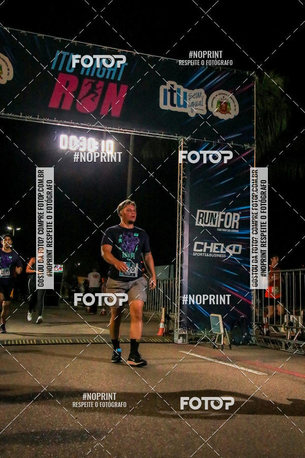 Buy your photos of the eventItu Night Run on Fotop