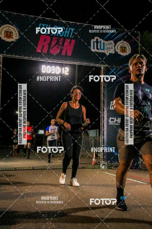 Buy your photos of the eventItu Night Run on Fotop