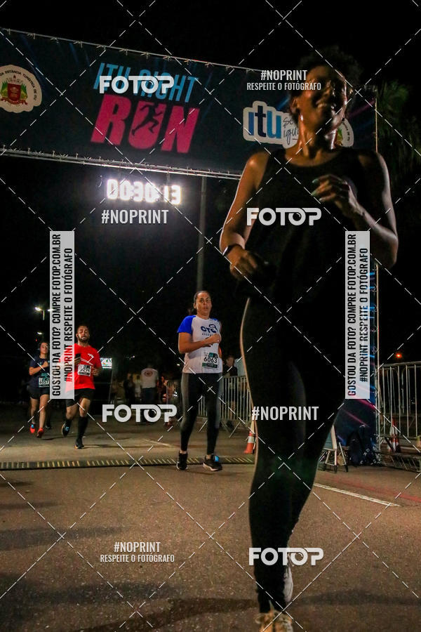 Buy your photos of the eventItu Night Run on Fotop