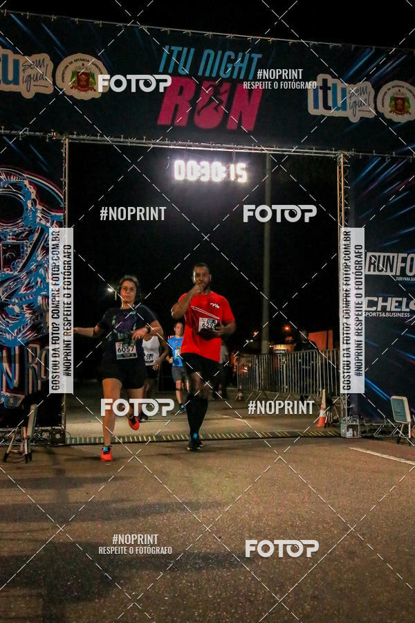 Buy your photos of the eventItu Night Run on Fotop