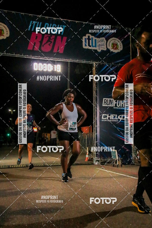 Buy your photos of the eventItu Night Run on Fotop