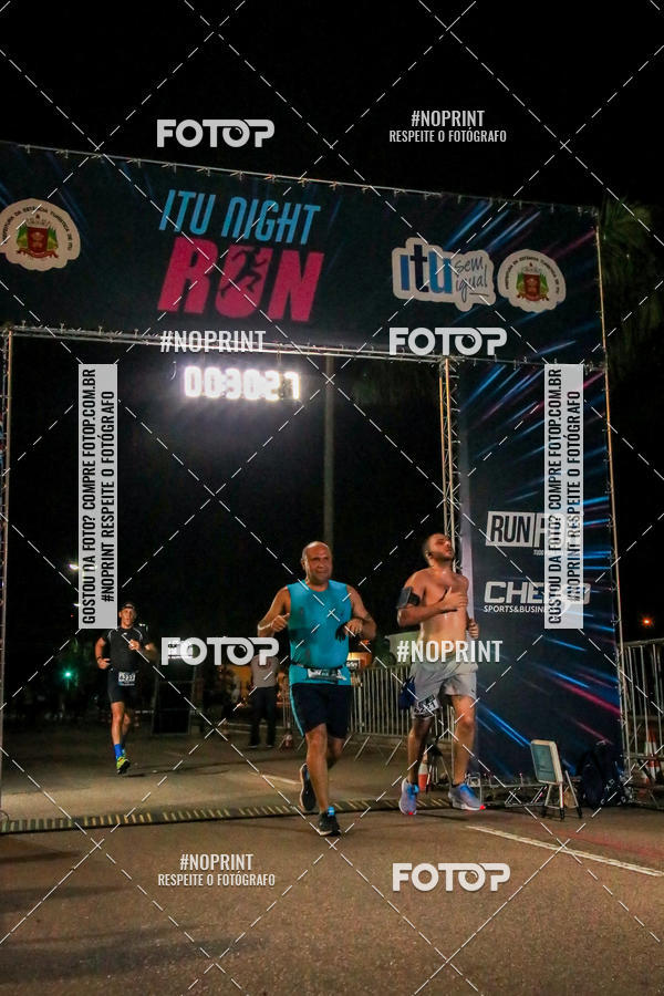 Buy your photos of the eventItu Night Run on Fotop