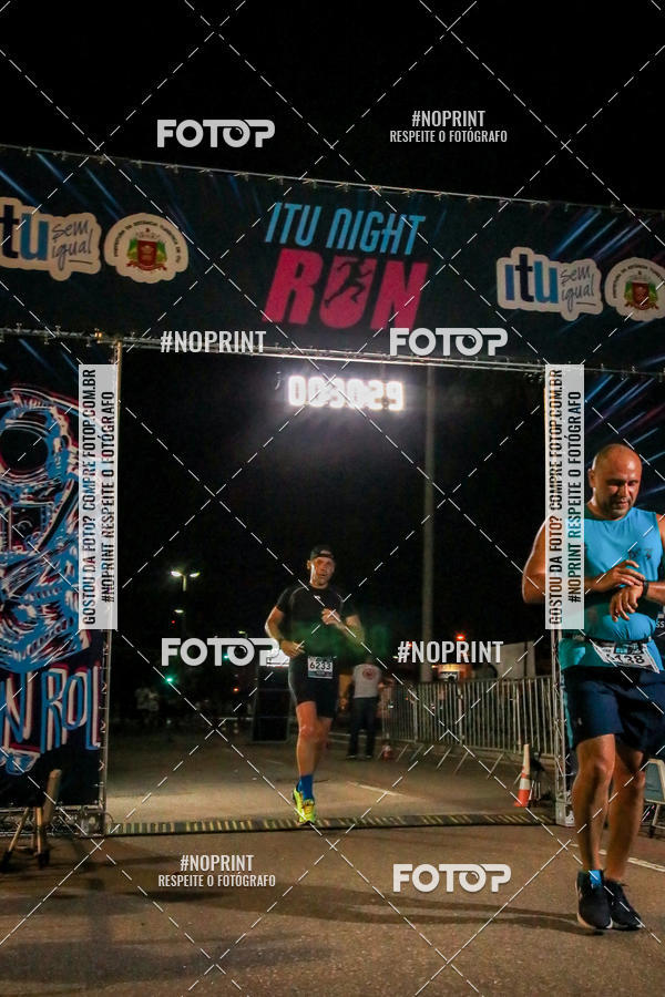 Buy your photos of the eventItu Night Run on Fotop