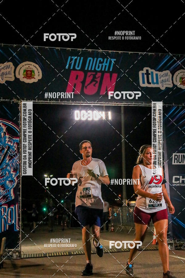 Buy your photos of the eventItu Night Run on Fotop
