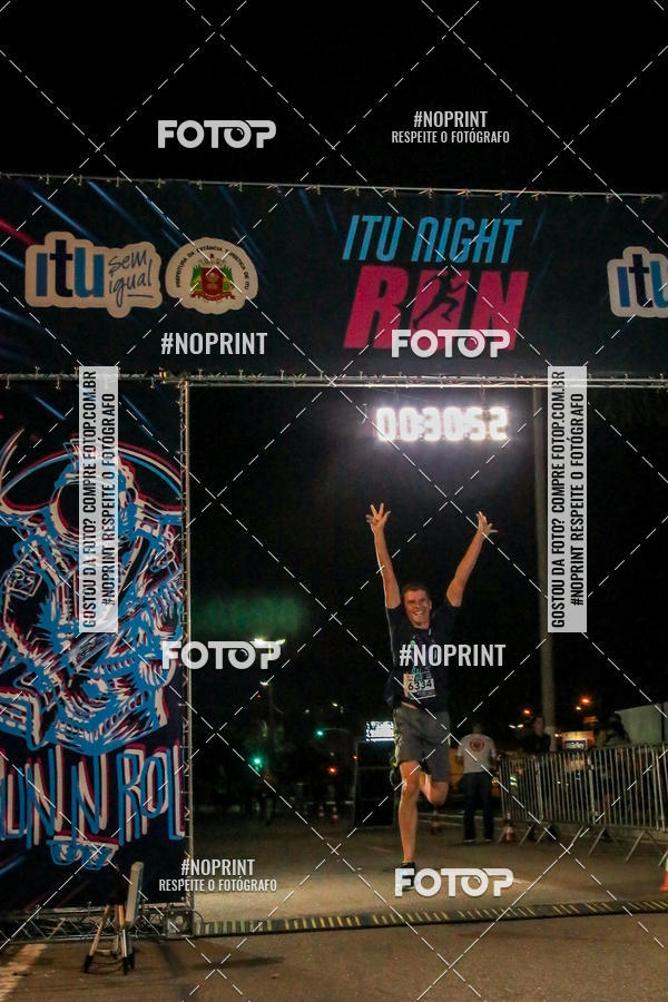 Buy your photos of the eventItu Night Run on Fotop