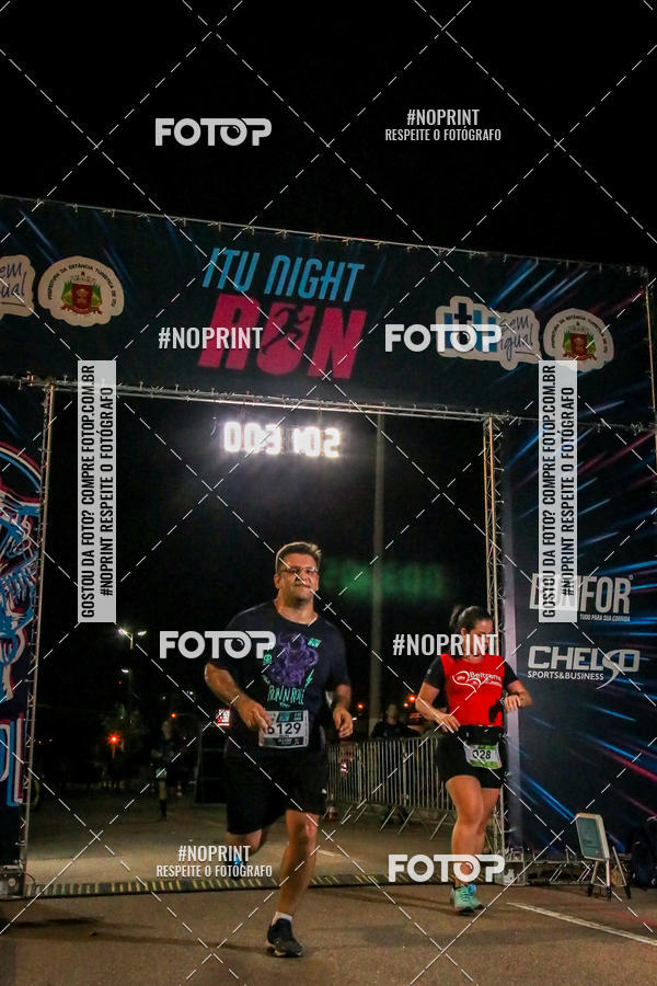 Buy your photos of the eventItu Night Run on Fotop