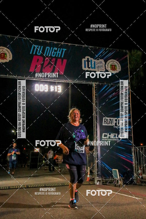 Buy your photos of the eventItu Night Run on Fotop