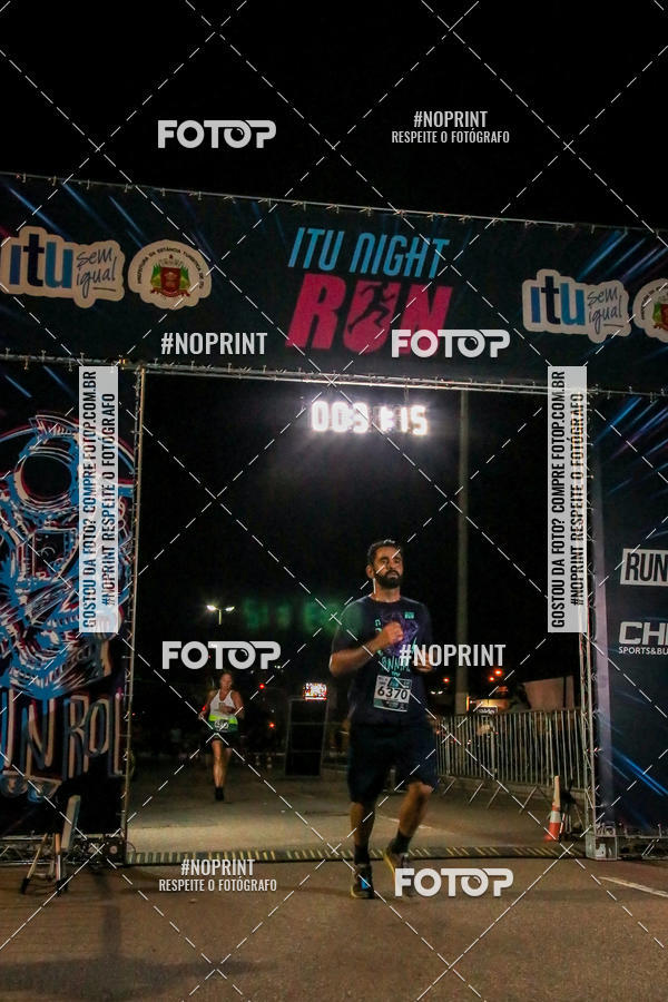 Buy your photos of the eventItu Night Run on Fotop