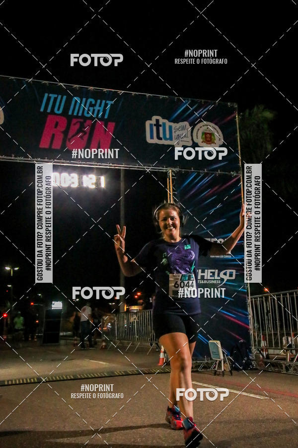 Buy your photos of the eventItu Night Run on Fotop