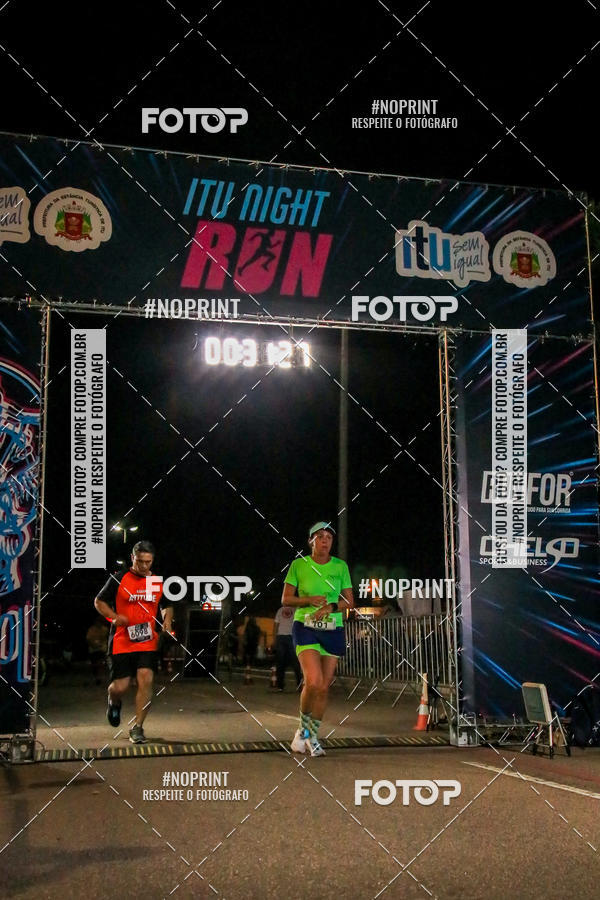 Buy your photos of the eventItu Night Run on Fotop