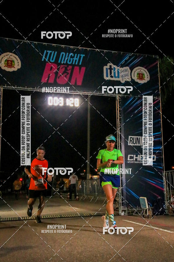 Buy your photos of the eventItu Night Run on Fotop