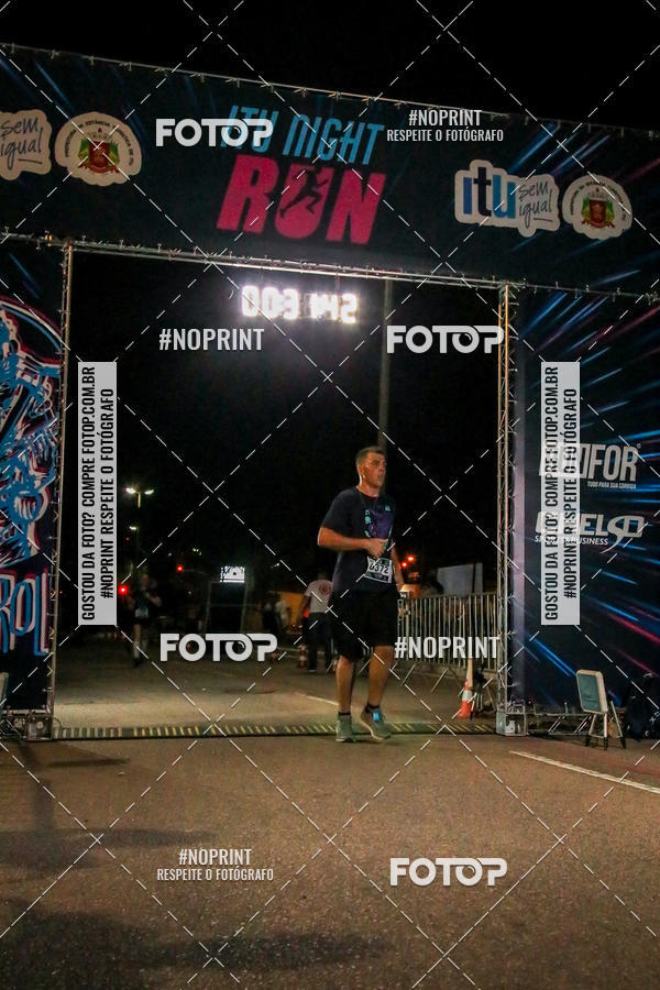 Buy your photos of the eventItu Night Run on Fotop
