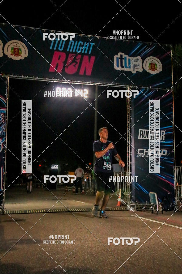 Buy your photos of the eventItu Night Run on Fotop