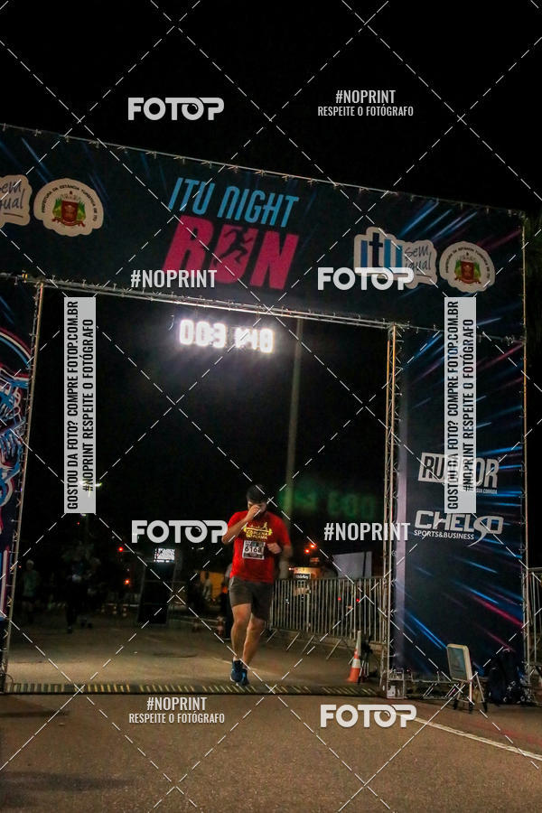 Buy your photos of the eventItu Night Run on Fotop
