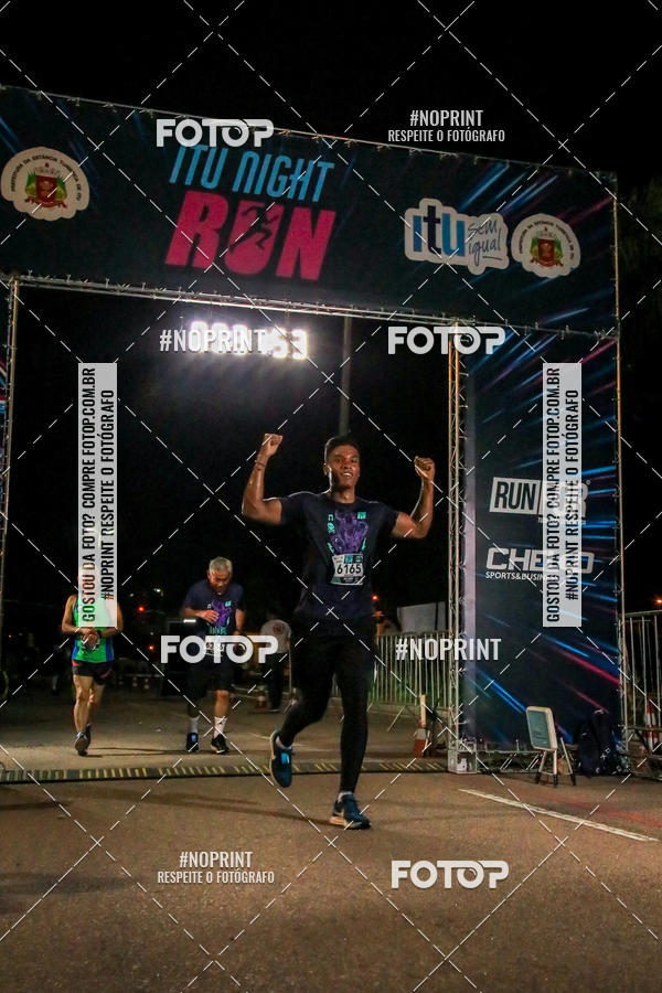 Buy your photos of the eventItu Night Run on Fotop