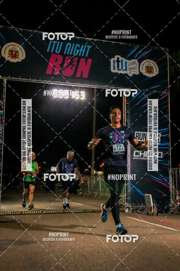 Buy your photos of the eventItu Night Run on Fotop