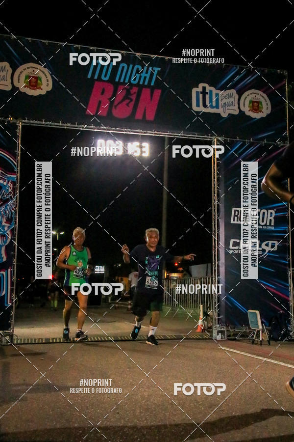 Buy your photos of the eventItu Night Run on Fotop