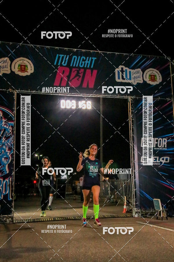Buy your photos of the eventItu Night Run on Fotop