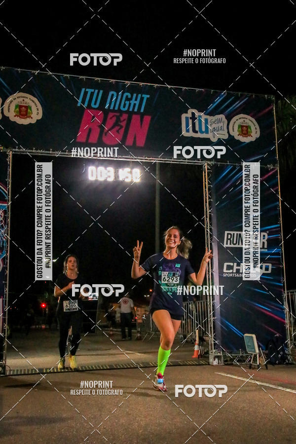 Buy your photos of the eventItu Night Run on Fotop