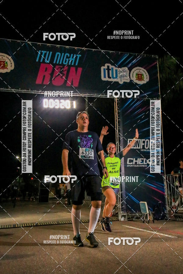 Buy your photos of the eventItu Night Run on Fotop