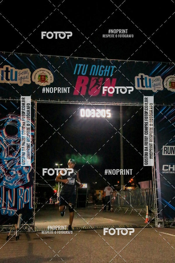 Buy your photos of the eventItu Night Run on Fotop