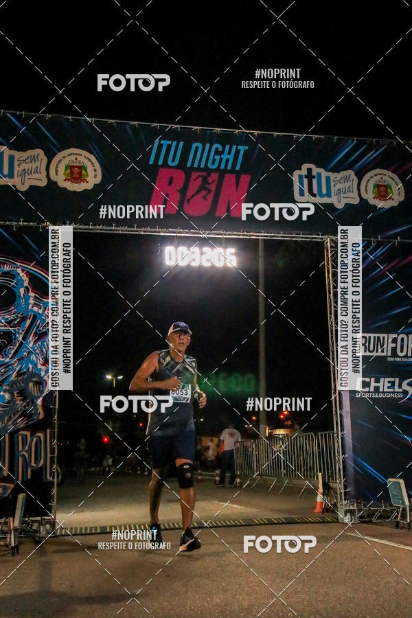 Buy your photos of the eventItu Night Run on Fotop