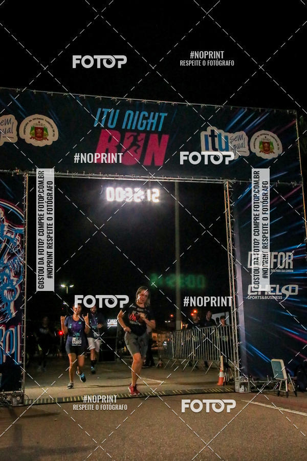 Buy your photos of the eventItu Night Run on Fotop