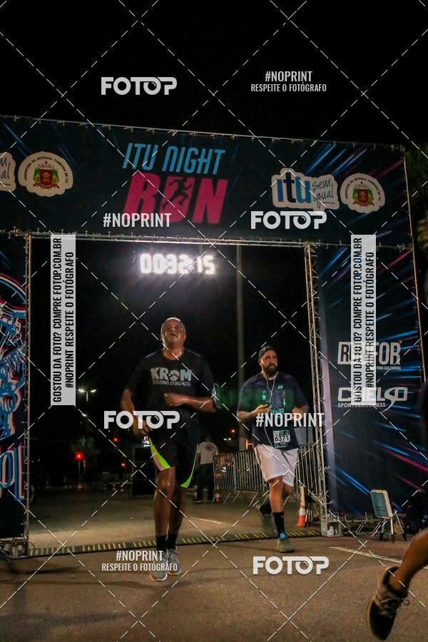 Buy your photos of the eventItu Night Run on Fotop