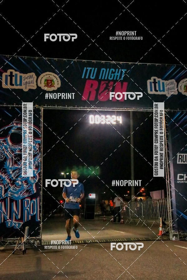 Buy your photos of the eventItu Night Run on Fotop