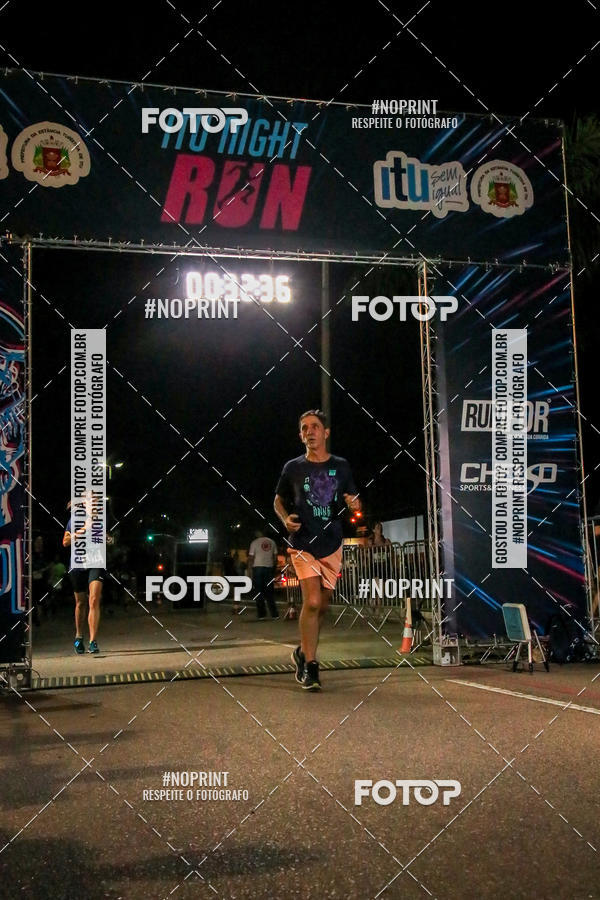 Buy your photos of the eventItu Night Run on Fotop