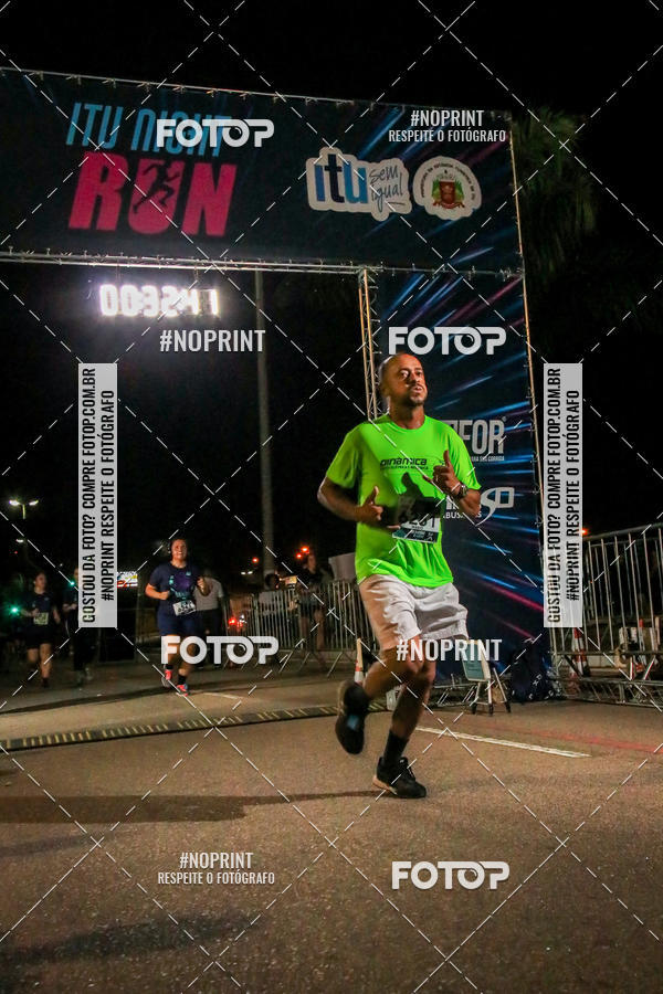 Buy your photos of the eventItu Night Run on Fotop