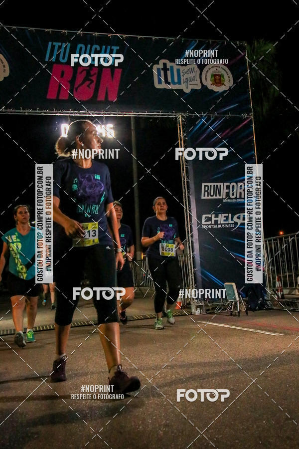 Buy your photos of the eventItu Night Run on Fotop