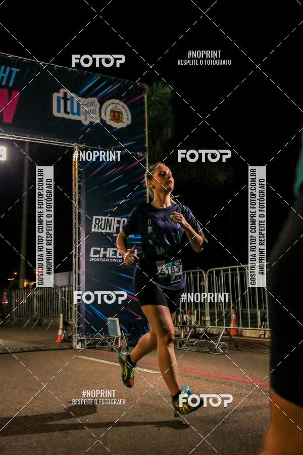 Buy your photos of the eventItu Night Run on Fotop