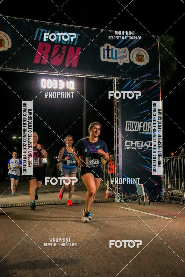 Buy your photos of the eventItu Night Run on Fotop