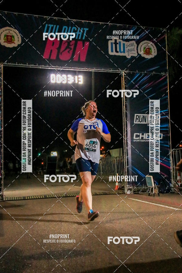 Buy your photos of the eventItu Night Run on Fotop